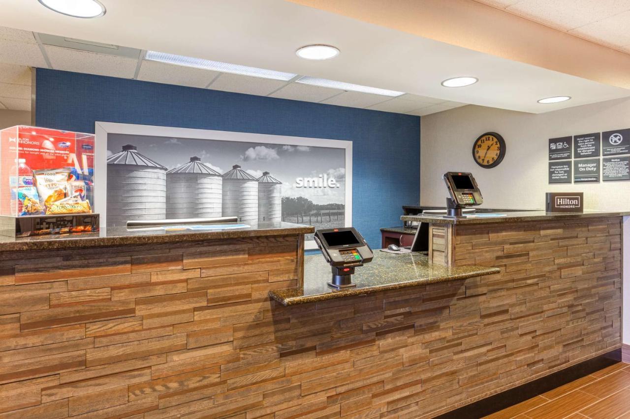 Hampton Inn Eau Claire Exterior foto